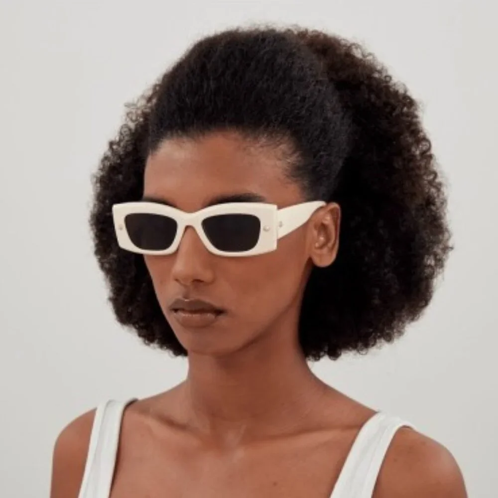 NEW ALEXANDER MCQUEEN AM0426S 005 IVORY SUNGLASSES ALEXANDER MCQUEEN